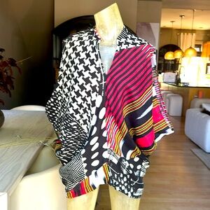 Linen Maria Cornejo patterned top. Size 4